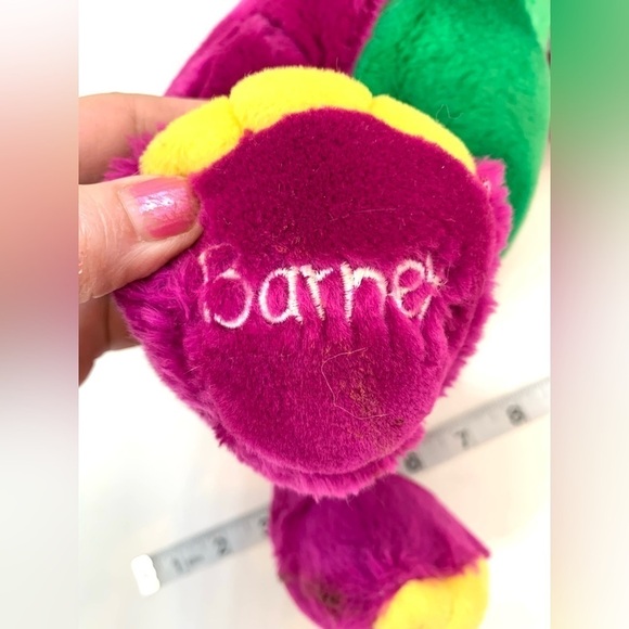 VTG 1992 Barney Purple Dinosaur Plush 15” - Picture 4 of 6